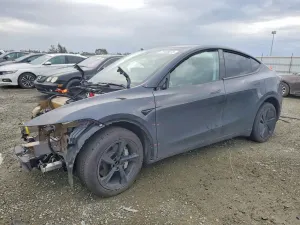 Tesla Model Y 2026