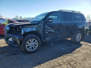 Toyota Land Cruiser 5.7L 8 2018
