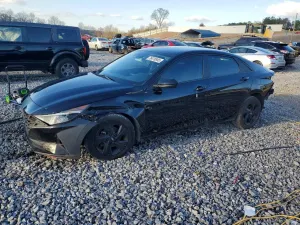 Hyundai Elantra 2.0L 4 2023