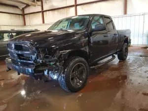 RAM 1500 ST 5.7L 8 2014