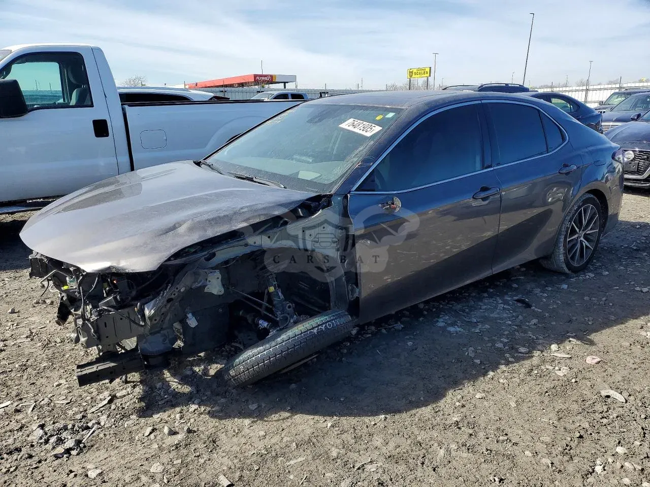 Toyota Camry XLE 2.5L 4 2023