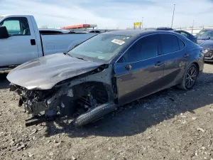 Toyota Camry XLE 2.5L 4 2023