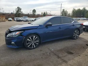 Nissan Altima SR 2.5L 4 2021