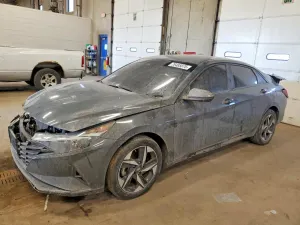 Hyundai Elantra SEL 2.0L 4 2023