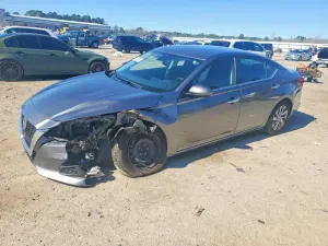 Nissan Altima 2.5L 4 2022