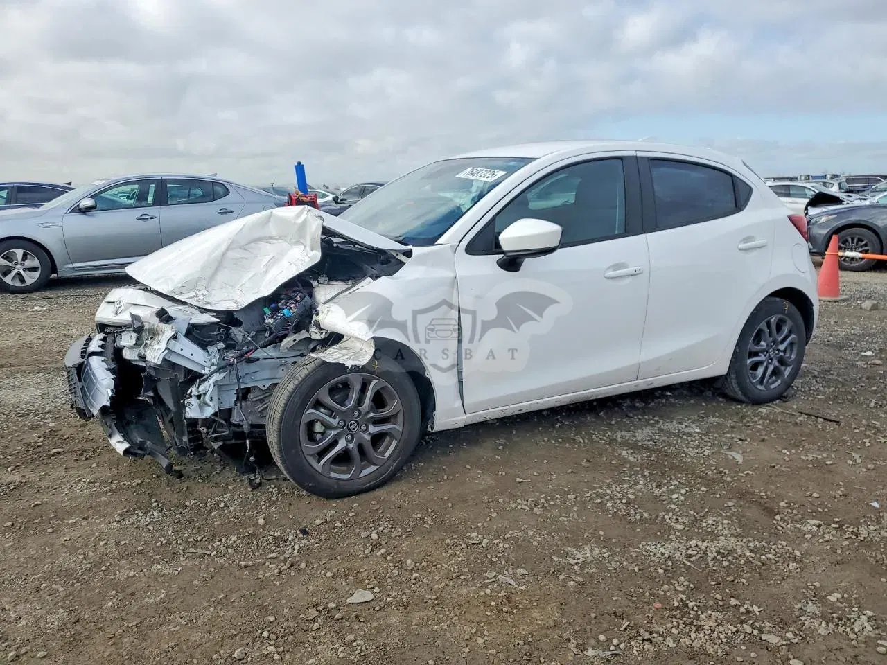 Toyota Yaris LE 1.5L 4 2020