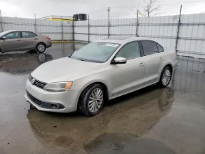 Volkswagen Jetta SEL 2.5L 5 2011