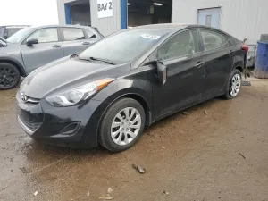 Hyundai Elantra GLS 1.8L 4 2013
