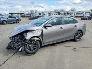 Kia Cerato / Forte / K3 LX 2.0L 4 2023