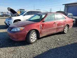 Toyota Camry LE 2.4L 4 2002