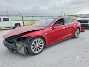 Tesla Model S 2020