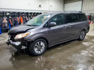 Toyota Sienna XLE 3.5L 6 2019
