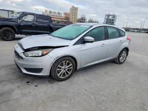 Ford Focus SE 2.0L 4 2017