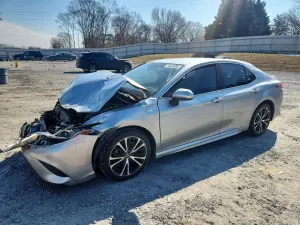 Toyota Camry L 2.5L 4 2018