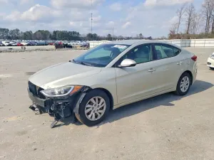 Hyundai Elantra SE 2.0L 4 2017