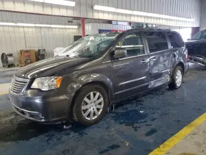 Chrysler Town & Country 3.6L 6 2016