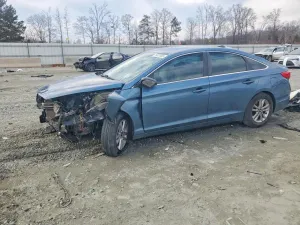 Hyundai Sonata SE 2.4L 4 2015