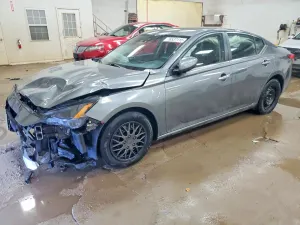 Nissan Altima S 2.5L 4 2023