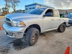 RAM 1500 SLT 5.7L 8 2014