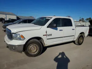 RAM 1500 SLT 3.0L 6 2015