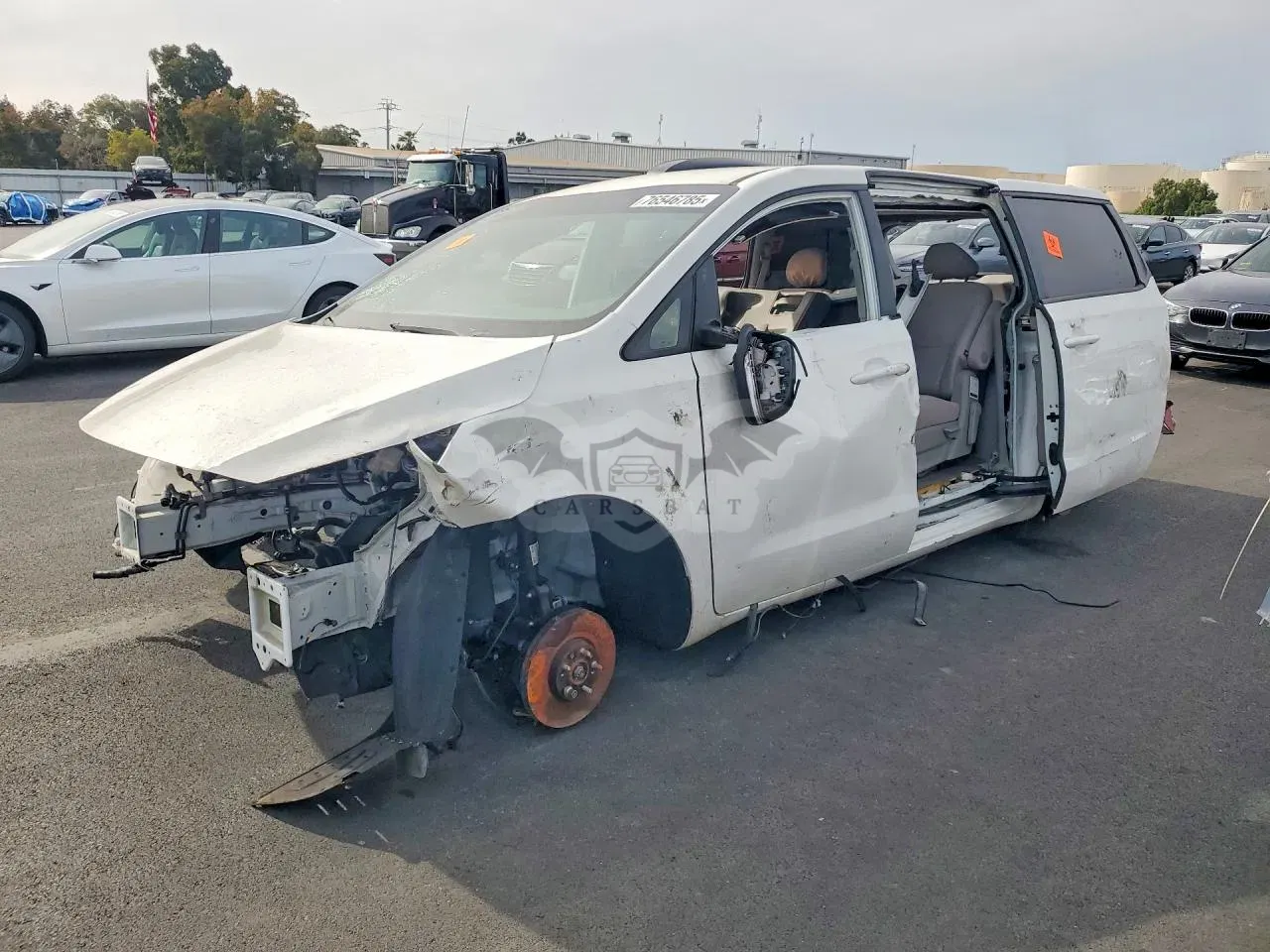 Kia Sedona L 3.3L 6 2018