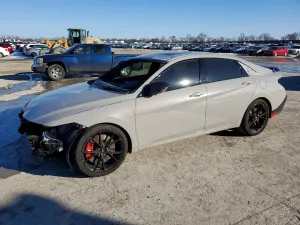 Hyundai Elantra 2.0L 4 2025