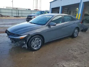 Hyundai Elantra SEL 2.0L 4 2024