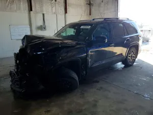 Toyota Sequoia SR5 3.4L 6 2024