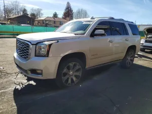 GMC Yukon DENALI 6.2L 8 2016