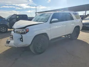 Toyota 4Runner SR5 4.0L 6 2022