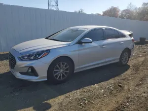 Hyundai Sonata SE 2.4L 4 2019