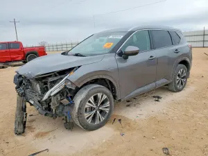 Nissan Rogue SV 2.5L 4 2021