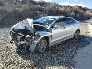 Ford Fusion TITANIUM 2.0L 4 2014