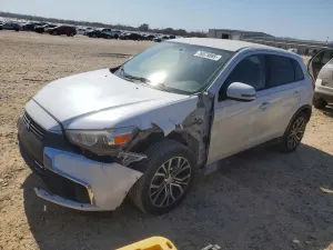 Mitsubishi Outlander ES 2.4L 4 2016