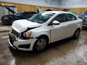 Chevrolet Aveo (Sonic) LT 1.4L 4 2014