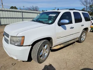Chevrolet Tahoe C1500 LTZ 5.3L 8 2011