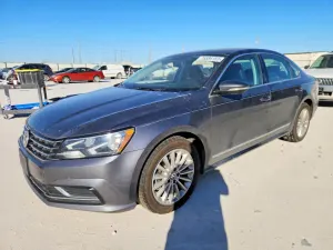 Volkswagen Passat SE 1.8L 4 2017