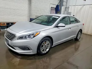 Hyundai Sonata SE 2.4L 4 2015