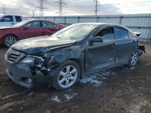 Toyota Camry BASE 2.5L 4 2010
