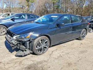 Nissan Altima SR 2.5L 4 2023