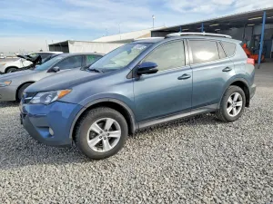 Toyota Rav4 XLE 2.5L 4 2014