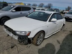 Audi A4 PREMIUM 2.0L 4 2015
