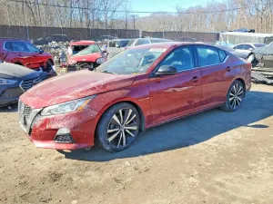 Nissan Altima SR 2.5L 4 2020
