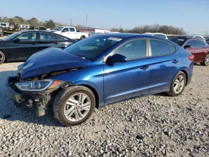 Hyundai Elantra SE 2.0L 4 2017