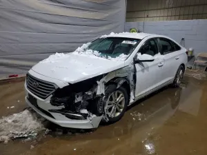 Hyundai Sonata SE 2.4L 4 2015