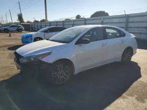 Kia Cerato / Forte / K3 GT LINE 2.0L 4 2023