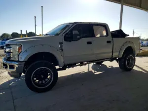 Ford F-250 SUPER DUTY 6.7L 8 2017