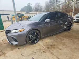 Toyota Camry XSE 2.5L 4 2018