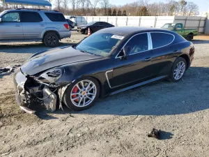 Porsche Panamera TURBO 4.8L 8 2010