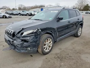 Jeep Cherokee LATITUDE 3.2L 6 2017